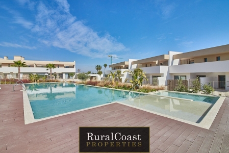 Spectacular Villa in Vistahermosa, Alicante. 4 bedrooms 3 bathrooms. Garage and private pool